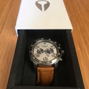 Nixon Chrono Leather Watch. The Ranger.